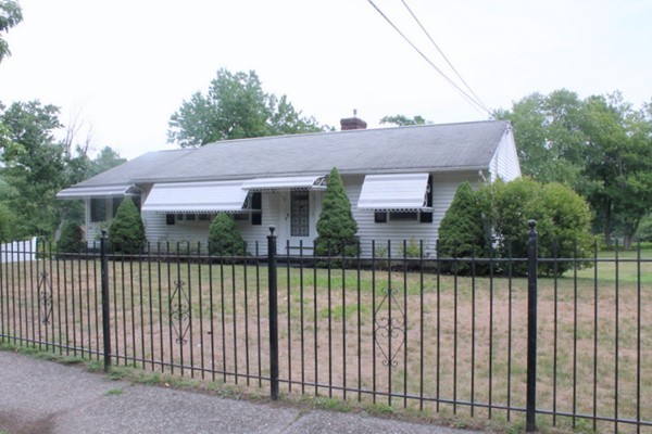 1349 Parker Street Springfield, MA 01129 - Photo 1 of 25 Gallery Image 1
