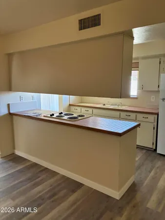 $2,500 | 1422 East Yucca Street, Phoenix, AZ 85020