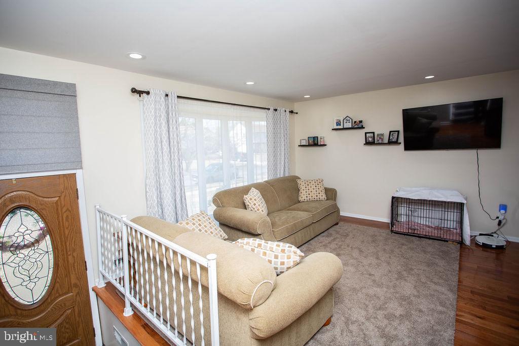 117 Meadowlark Road Stratford, NJ 08084 - Photo 6 of 58 View from top of foyer stairs to Living Room