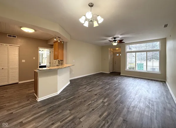 $199,000 | 9478 Enclave Drive, Unit B1 U51, Avon, IN 46123