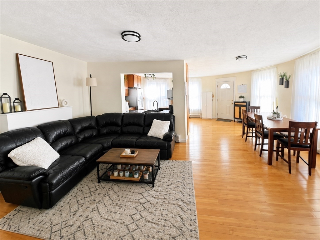 135 Walnut Street, Unit 1 Somerville, MA 02145 - Photo 3 of 15