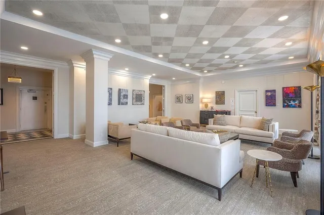 $1,550 | 4545 Wornall Road, Unit 507, Kansas City, MO 64111