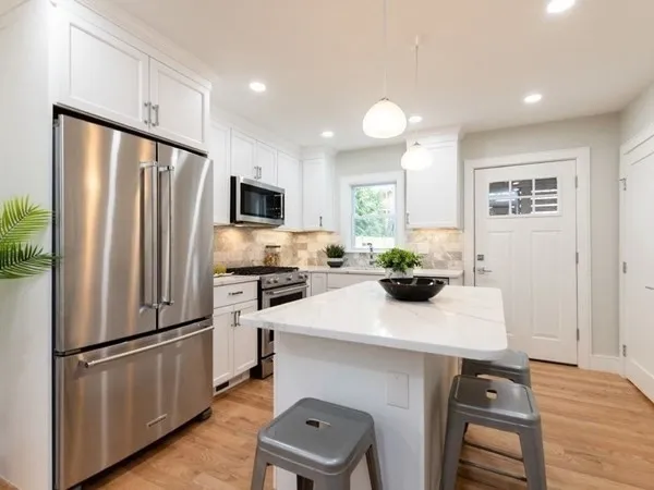 $3,100 | 70 Moreland Street, Unit 1, Somerville, MA 02145