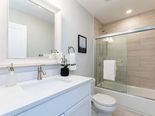 $3,100 | 70 Moreland Street, Unit 1, Somerville, MA 02145