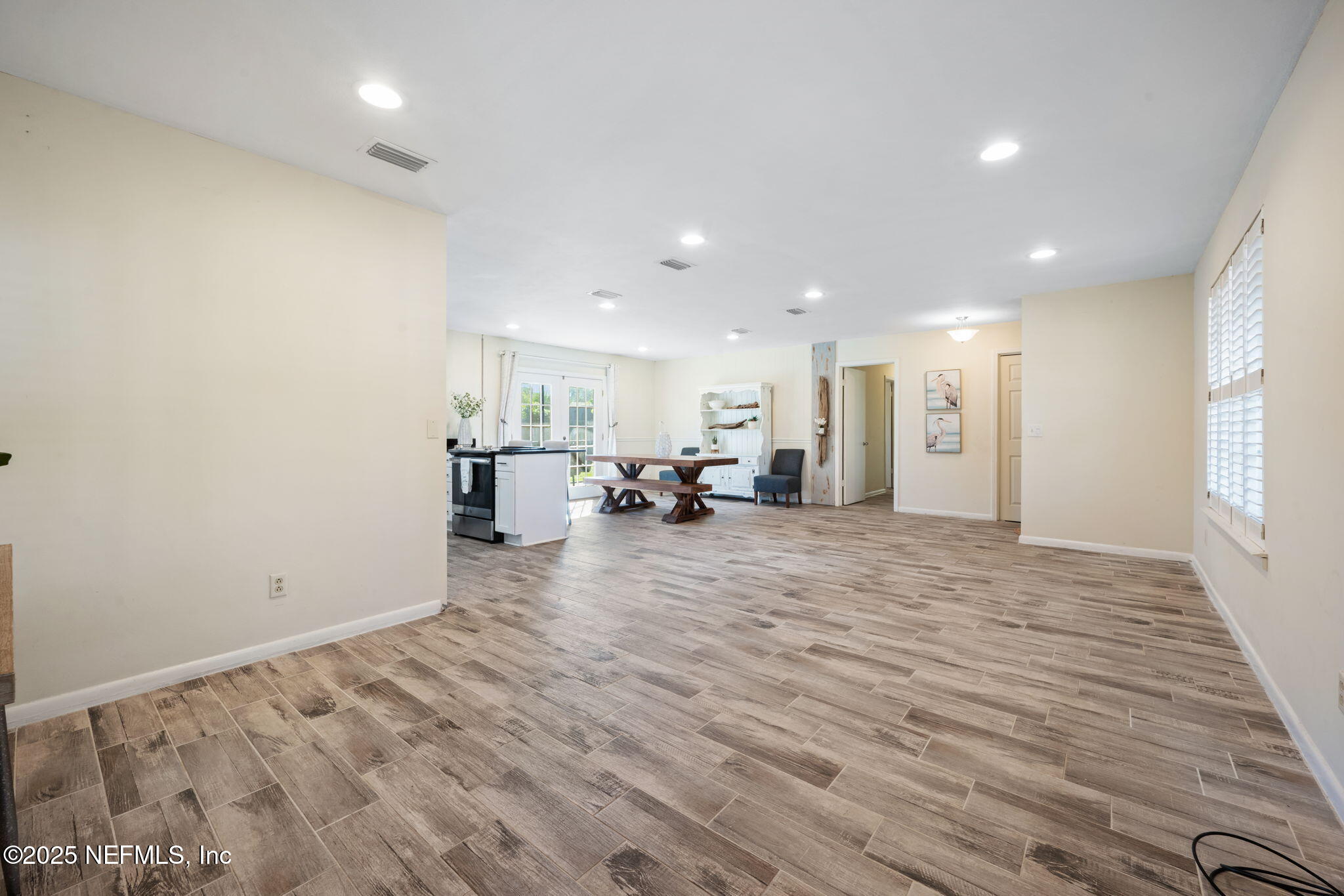 8827 Brierwood Road Jacksonville, FL 32257 - Photo 6 of 36 18-web-or-mls-Pace Images20