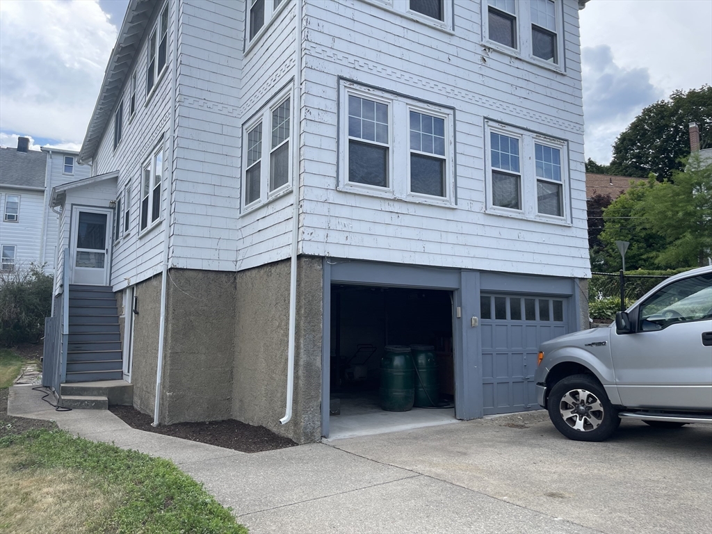 17 Edgecliff Road, Unit 2 Watertown, MA 02472 - Photo 18 of 20