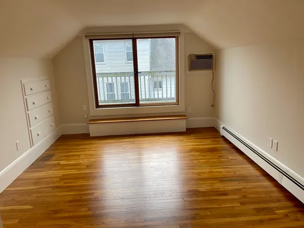 $4,400 | 17 Edgecliff Road, Unit 2, Watertown, MA 02472