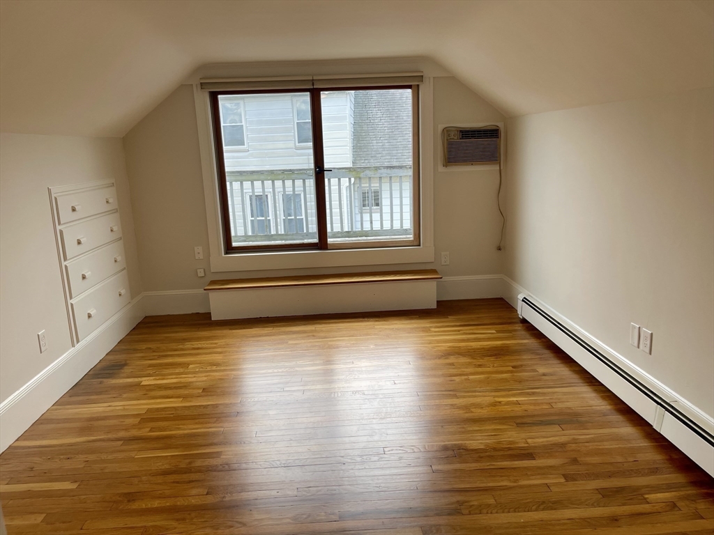 17 Edgecliff Road, Unit 2 Watertown, MA 02472 - Photo 10 of 20