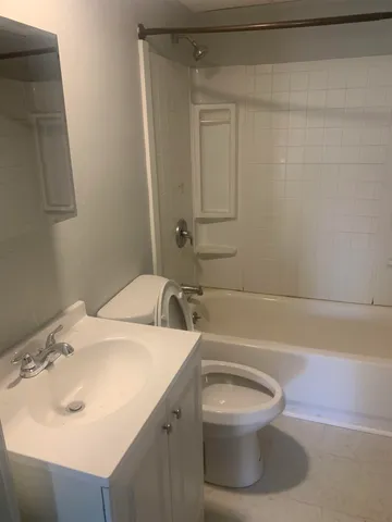 $1,795 | 354 Main Street, Somersworth, NH 03878