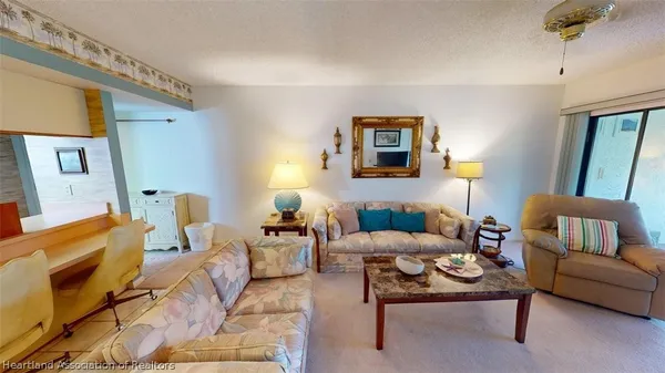 $114,500 | 4701 Casablanca Circle, Unit B3, Sebring, FL 33870