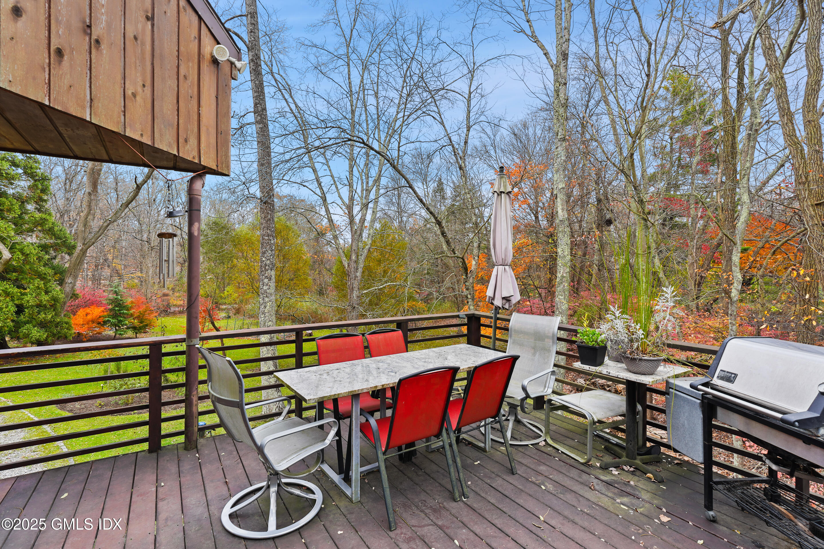 198 East Middle Patent Road Greenwich, CT 06831 - Photo 11 of 47 Deck off kitchen