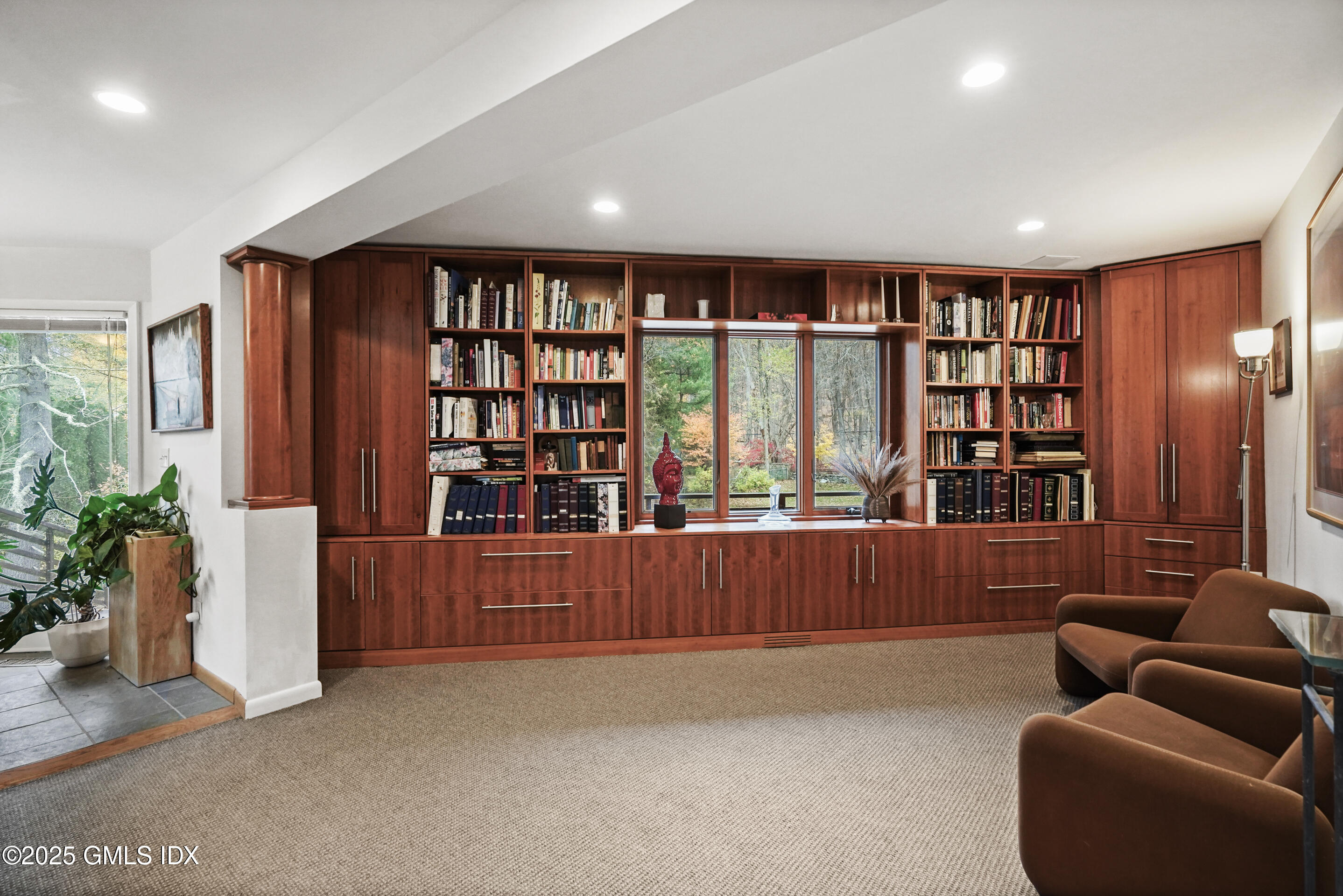 198 East Middle Patent Road Greenwich, CT 06831 - Photo 20 of 47 Great bookcases