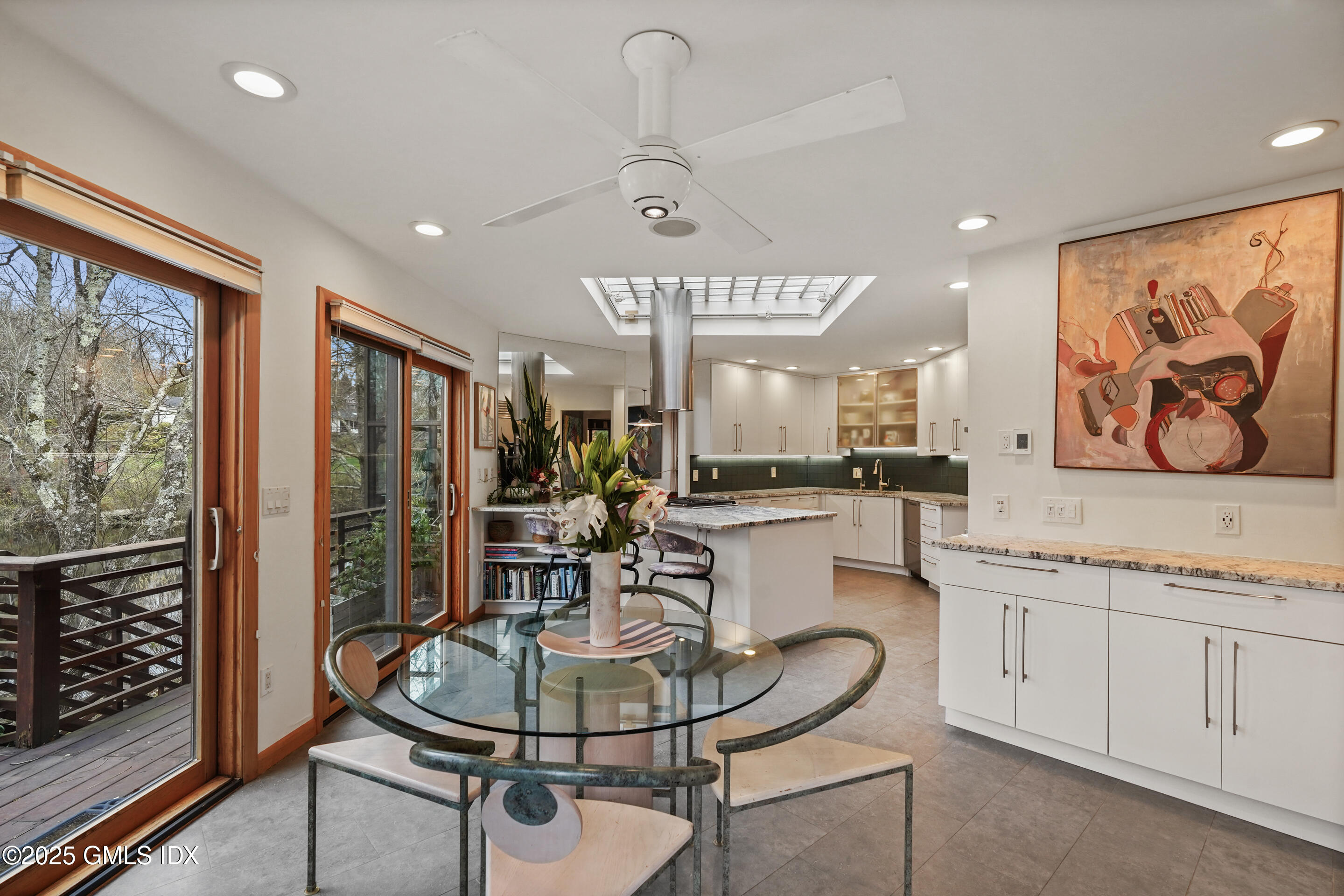 198 East Middle Patent Road Greenwich, CT 06831 - Photo 22 of 47 Breakfast with a view