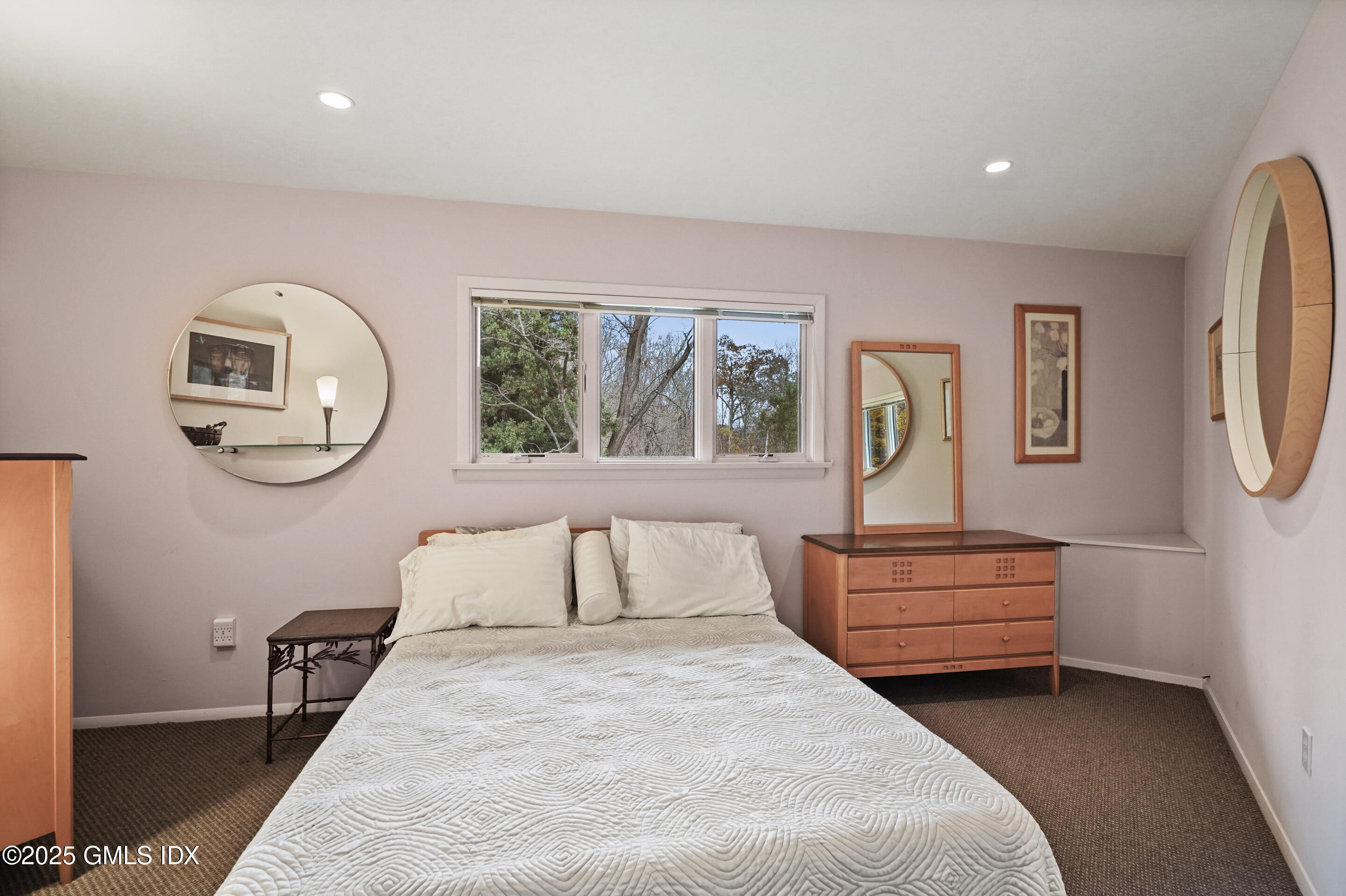 198 East Middle Patent Road Greenwich, CT 06831 - Photo 37 of 47 Bedroom- First floor