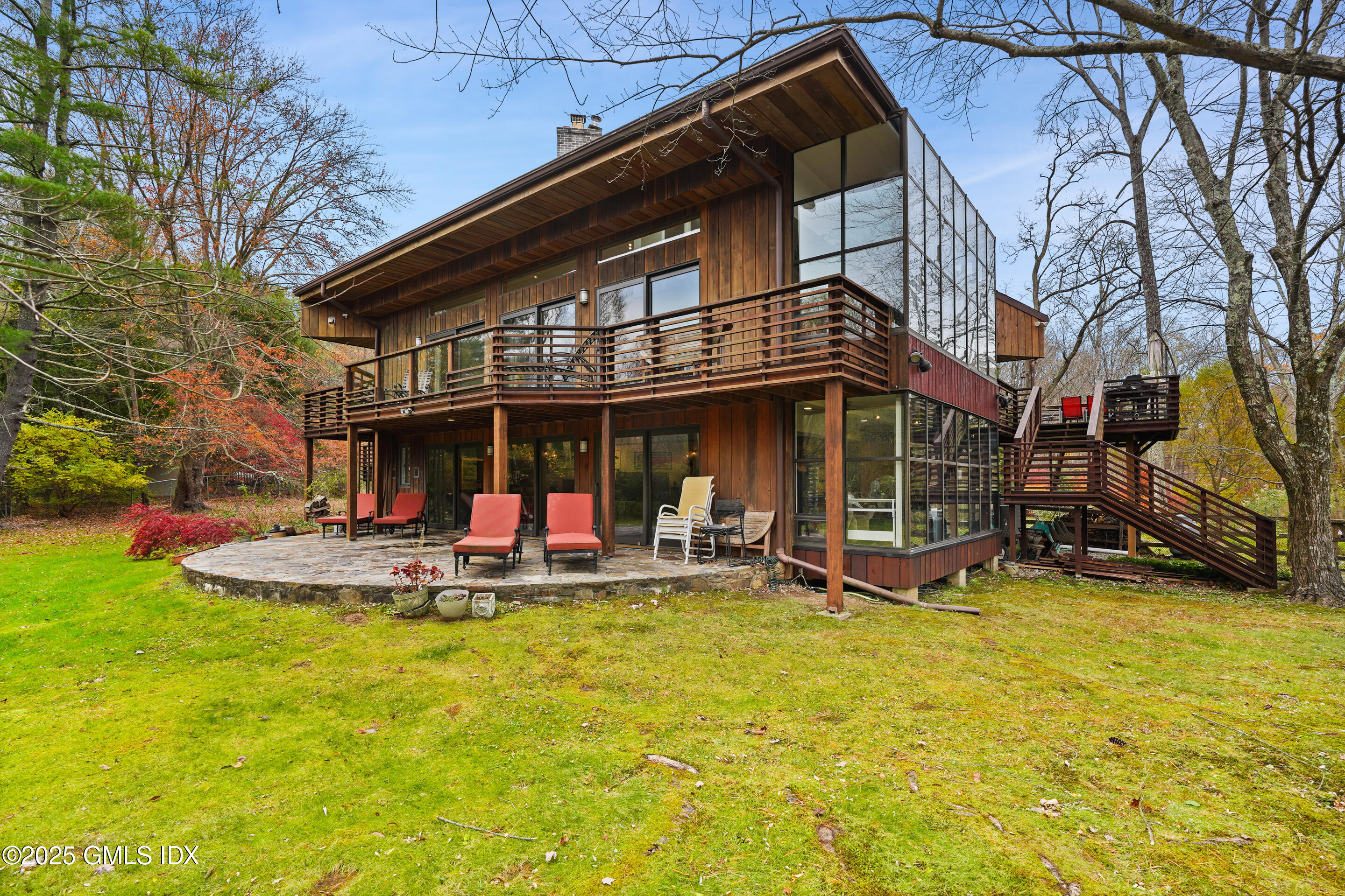 198 East Middle Patent Road Greenwich, CT 06831 - Photo 5 of 47 Backyard