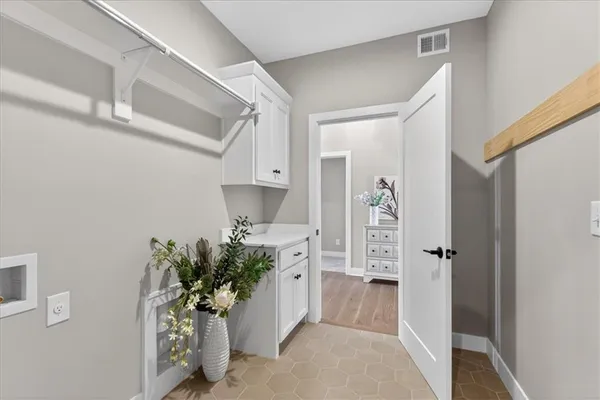 $537,568 | 25039 West 94th Terrace, Lenexa, KS 66227