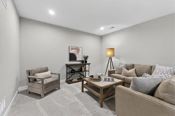 $537,568 | 25039 West 94th Terrace, Lenexa, KS 66227
