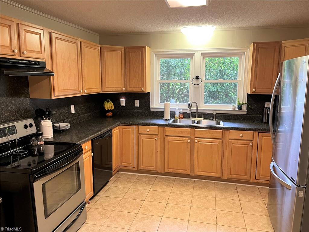629 Bethania-Rural Hall Road Rural Hall, NC 27045 - Photo 6 of 25