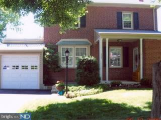 208 Twining Road Oreland, PA 19075 - Photo 1 of 6 Gallery Image 1