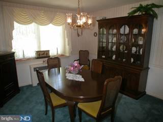 208 Twining Road Oreland, PA 19075 - Photo 3 of 6 Gallery Image 3