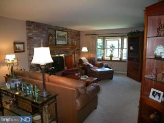 208 Twining Road Oreland, PA 19075 - Photo 5 of 6 Gallery Image 5