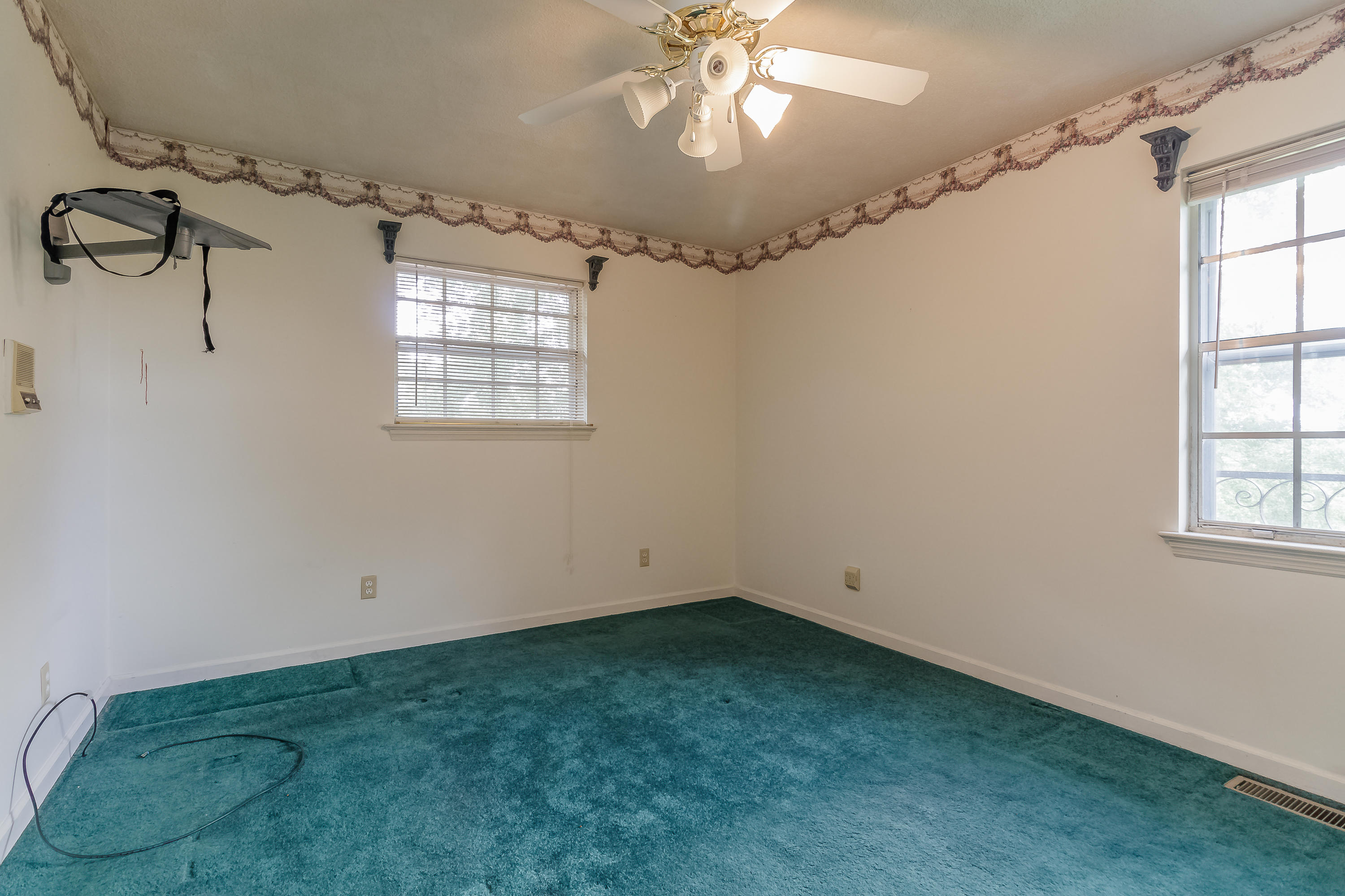 591 North Beaumont Road Ringgold, GA 30736 - Photo 41 of 55 Upstairs Bedroom 2