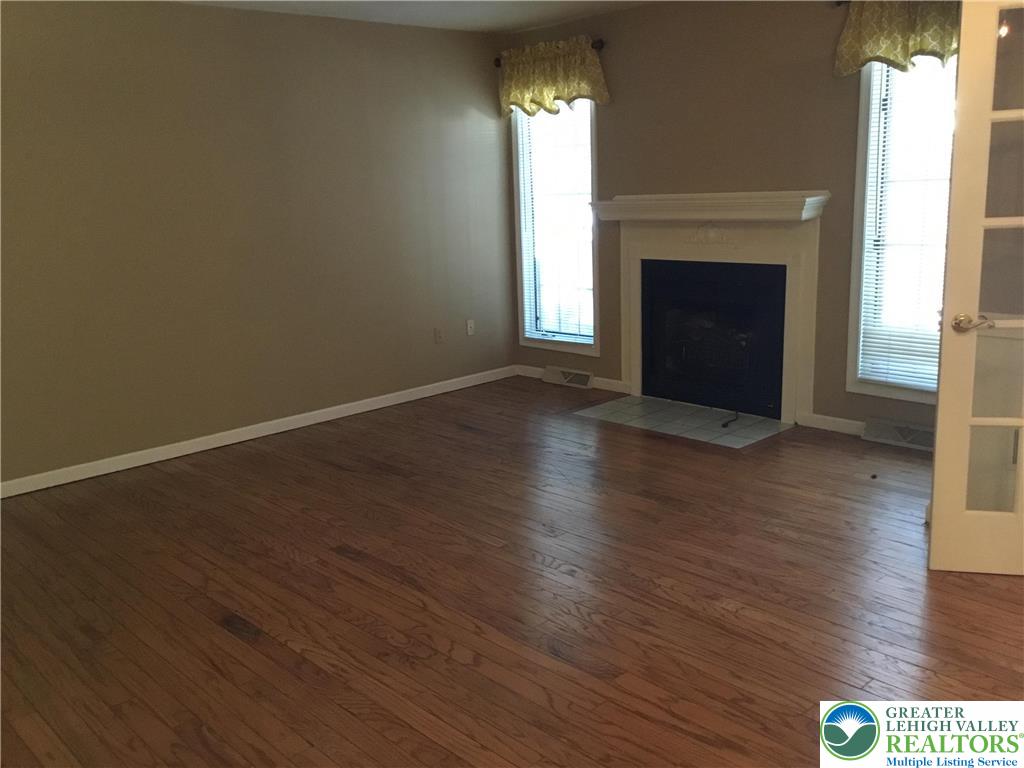 390 Fairview Street Emmaus, PA 18049 - Photo 13 of 34