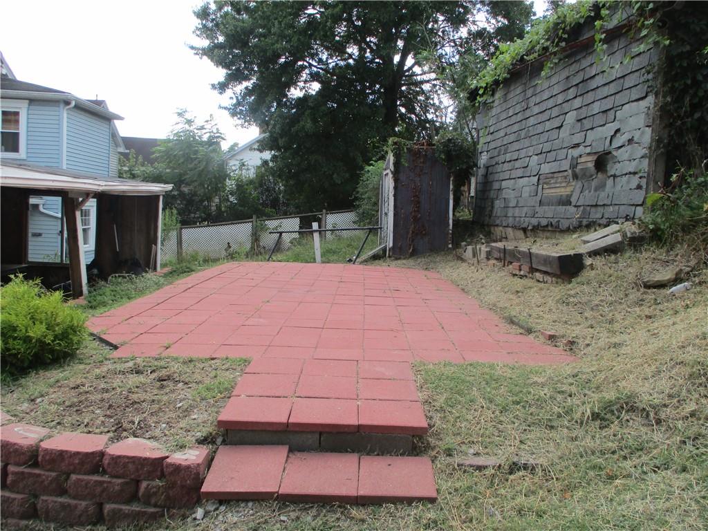 127 Cherry Way Donora, PA 15033 - Photo 9 of 33 a view of yard with patio