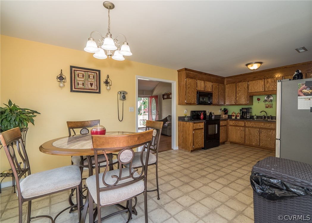 11628 Old Stage Road Petersburg, VA 23805 - Photo 12 of 30 Gallery Image 12