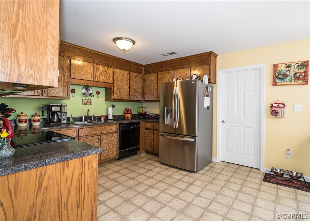 11628 Old Stage Road Petersburg, VA 23805 - Photo 10 of 30 Gallery Image 10