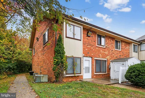front view of house with a yard