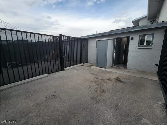 $895 | 211 South 13th Street, Unit 7, Las Vegas, NV 89101