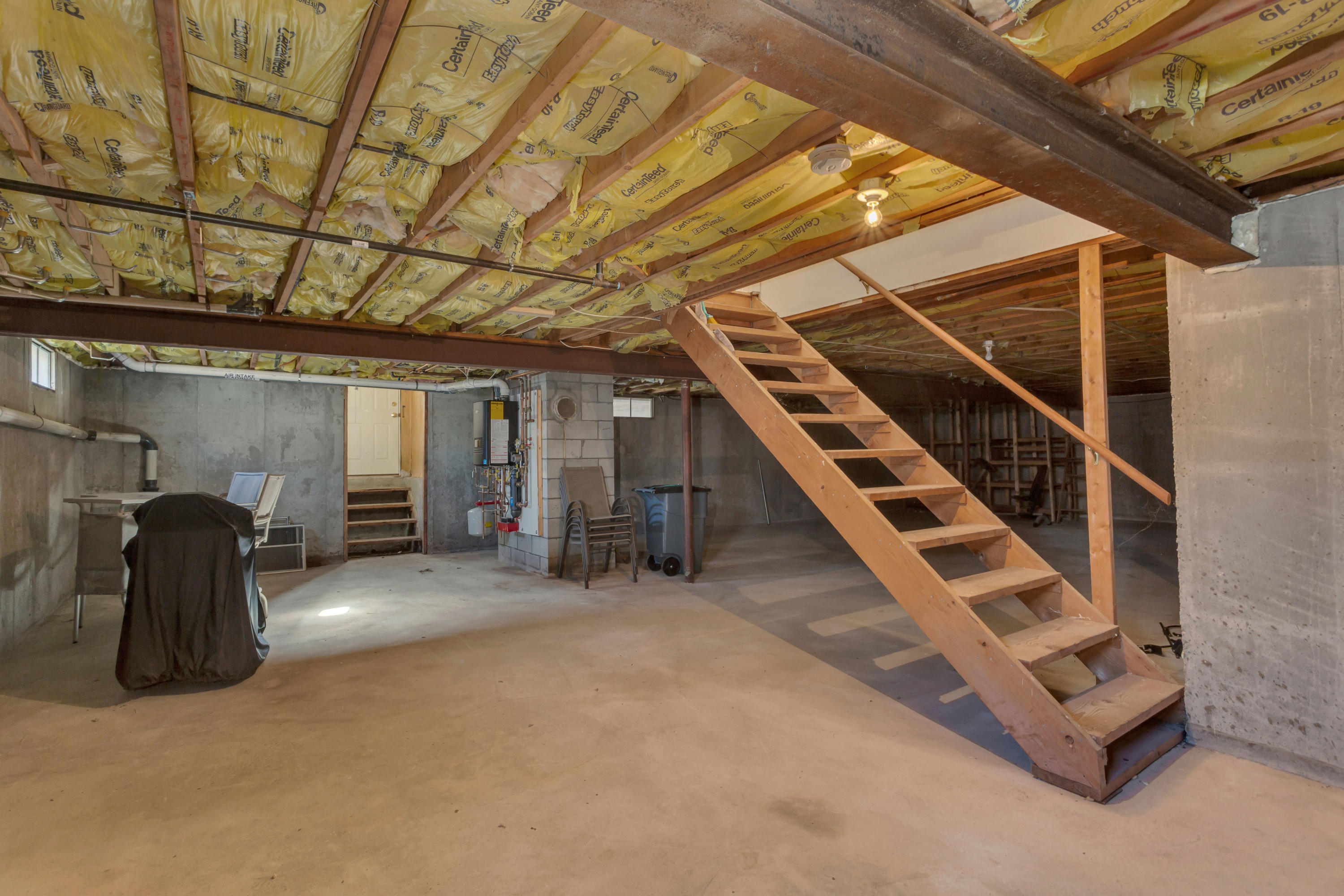 229 Sisson Road Harwich, MA 02645 - Photo 26 of 43 229SisLR-36