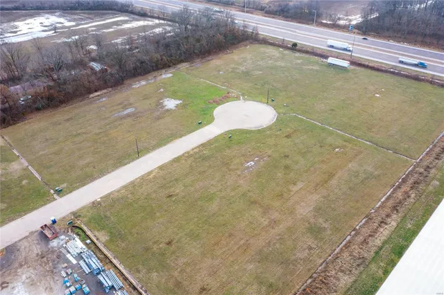 $310,000 | 2704 Rte 66 Business Park Drive, Edwardsville, IL 62025