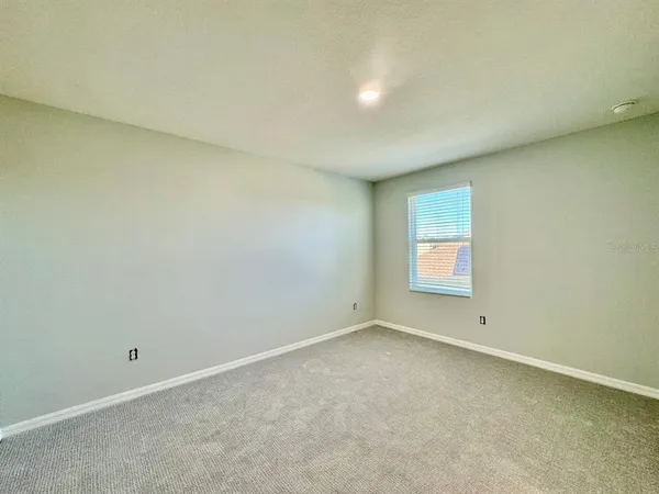 $2,500 | 35743 Hillbrook Avenue, Zephyrhills, FL 33541