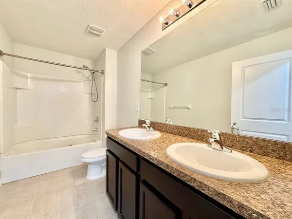 $2,500 | 35743 Hillbrook Avenue, Zephyrhills, FL 33541