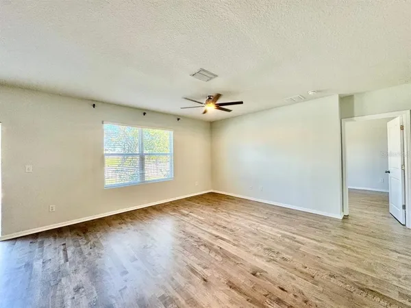 $2,500 | 35743 Hillbrook Avenue, Zephyrhills, FL 33541