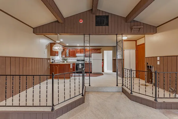 $1,395 | 724 East Lincoln Avenue, Mount Vernon, IN 47620