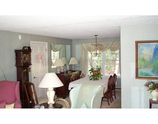 178 Ayer Road Shirley, MA 01464 - Photo 4 of 6