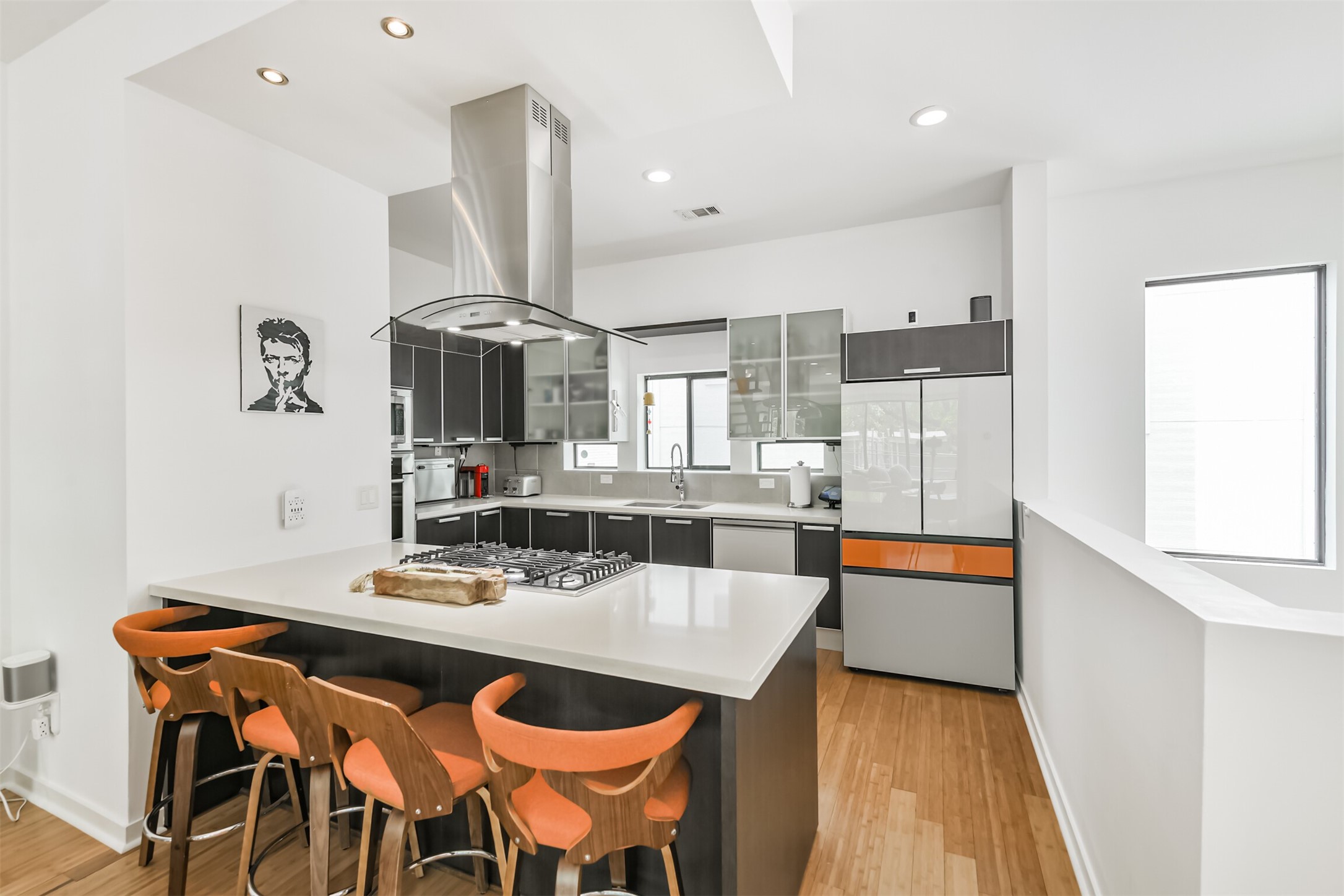 406 Pacific Street Houston, TX 77006 - Photo 16 of 34 Custom Kitchen - large island with Gas Cooktop