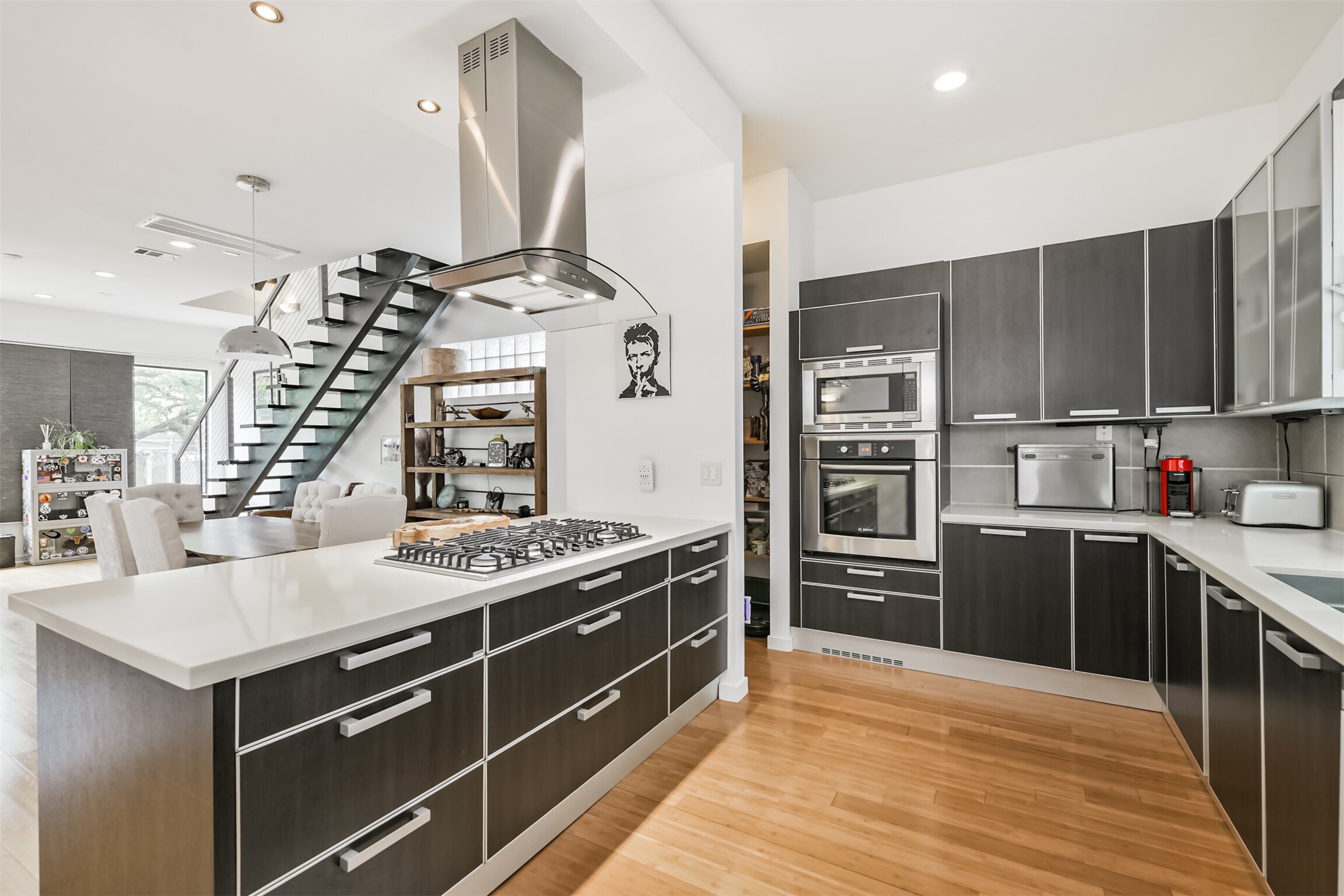 406 Pacific Street Houston, TX 77006 - Photo 18 of 34