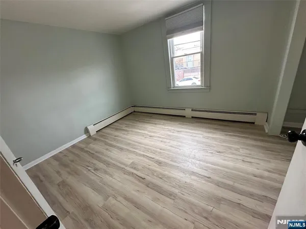 $3,000 | 8 Laird Place, Unit 1, Cliffside Park, NJ 07010