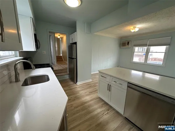 $3,000 | 8 Laird Place, Unit 1, Cliffside Park, NJ 07010