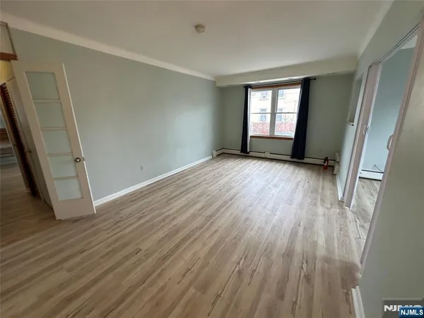 $3,000 | 8 Laird Place, Unit 1, Cliffside Park, NJ 07010