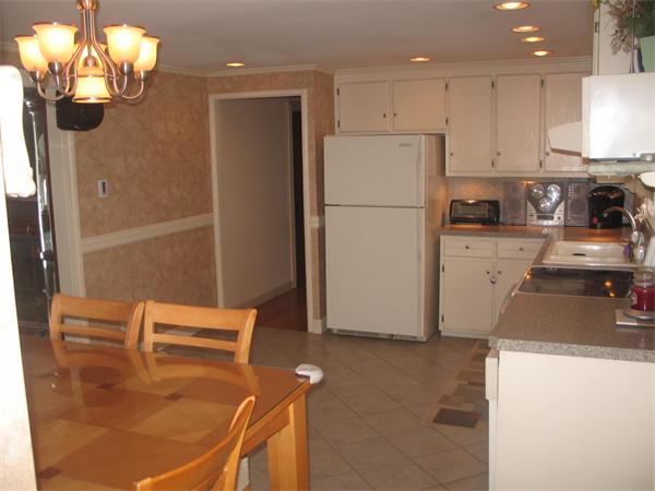 151 Saffron Circle Springfield, MA 01129 - Photo 8 of 17