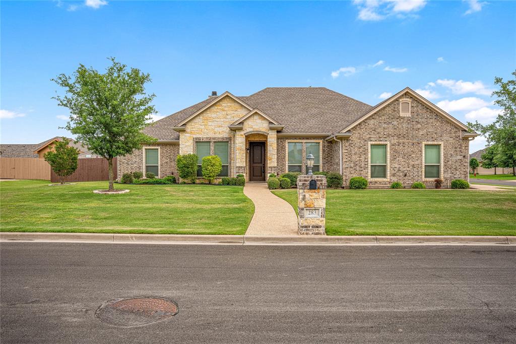 283 Briarleaf Circle Hewitt, TX 76643 - Photo 1 of 38
