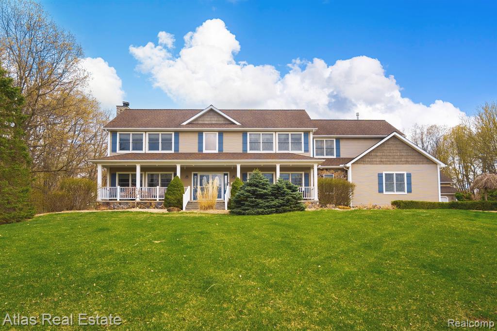 2716 Lake George Road Leonard, MI 48367 - Photo 3 of 98
