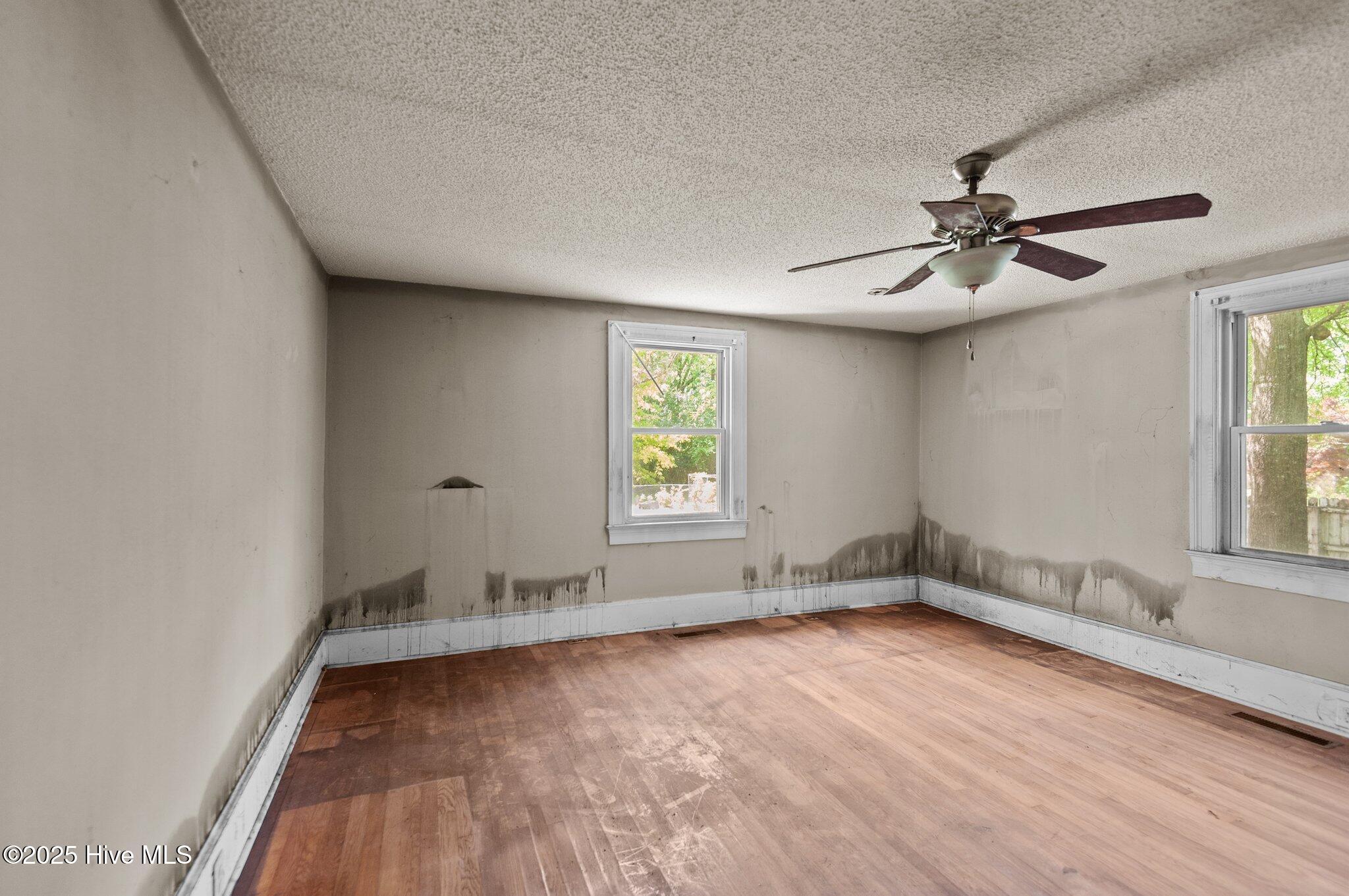 904 Liberty Hill Road Kinston, NC 28501 - Photo 18 of 53 Master Bedroom