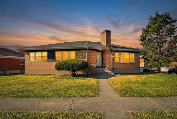 $319,900 | 6101 Capri Drive, Cincinnati, OH 45224
