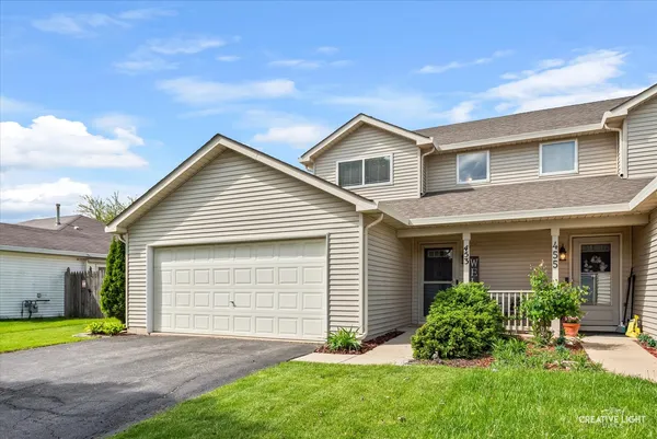$285,000 | 453 Newport Circle, Oswego, IL 60543
